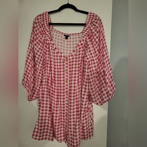 Plus size summer top.